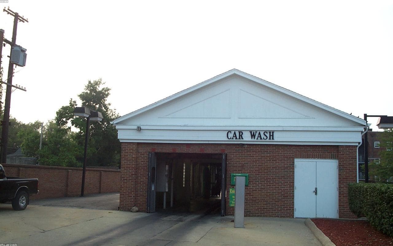 Car wash site supported by POM Networks